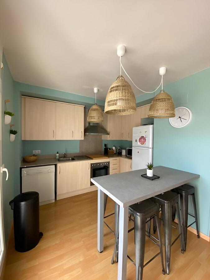 Superbe Appartement Renove, Residence Avec Piscine Roses Bagian luar foto