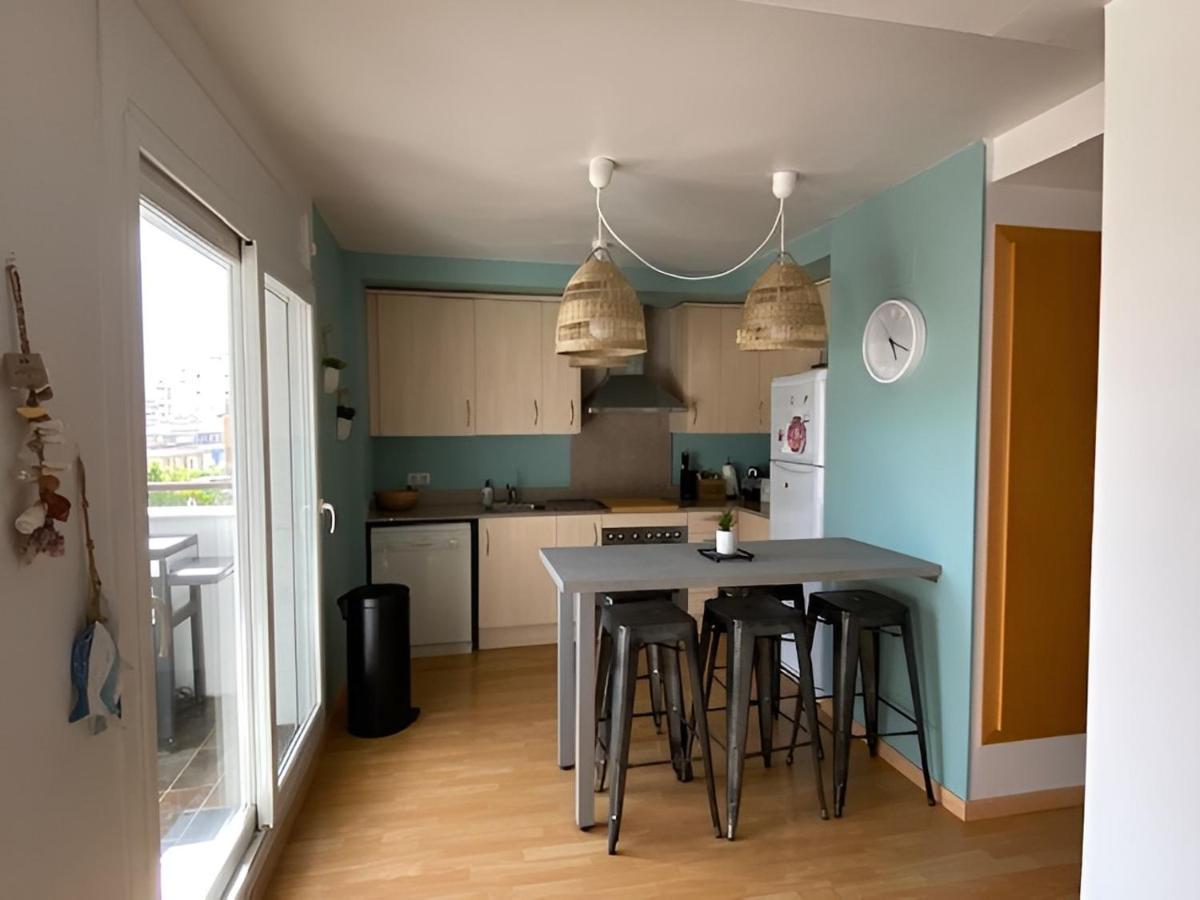 Superbe Appartement Renove, Residence Avec Piscine Roses Bagian luar foto